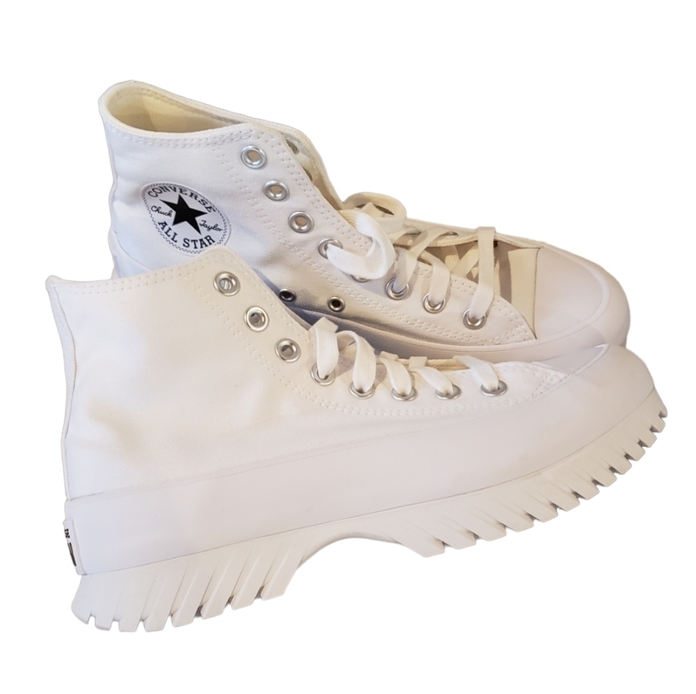 Converse CTAS Lugged 2.0 White Hi Top Platform Sneaker
